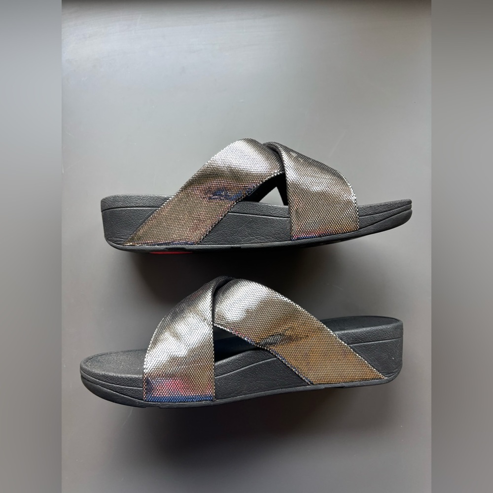 Metallic FitFlop Sandals- US 8 - Picture 3 of 7